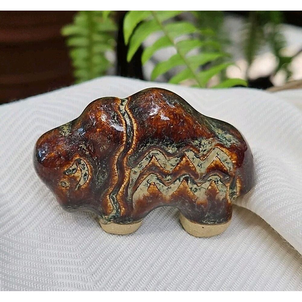 Miniature POTTERY BUFFALO BISON Figurine Indian Fetish 1.75"x 2.5" Vintage Brown